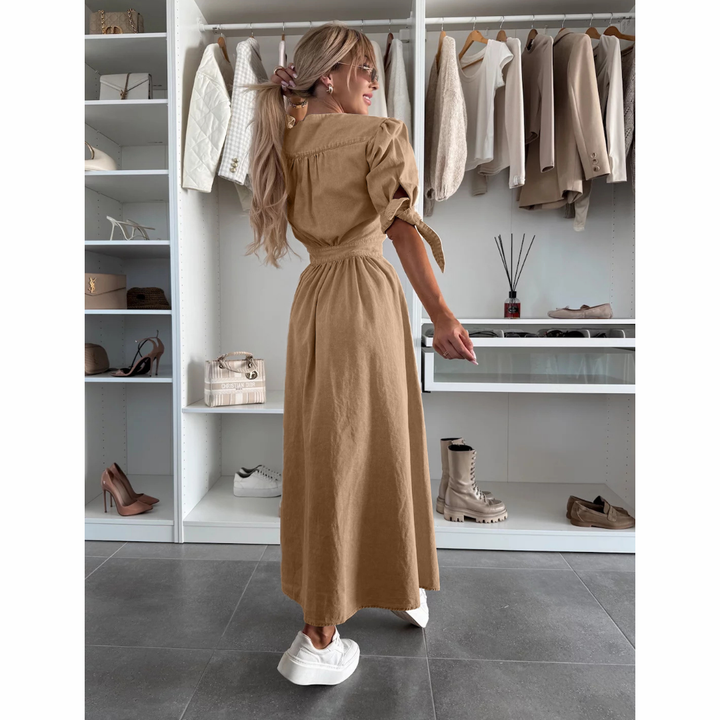 Giulia | Abito Elegante con Bottoni